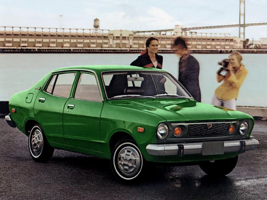  Datsun B-210 4-Door Sedan 1975 года  (фото 1 из 1)